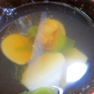 里芋と蛤の葱すまし汁